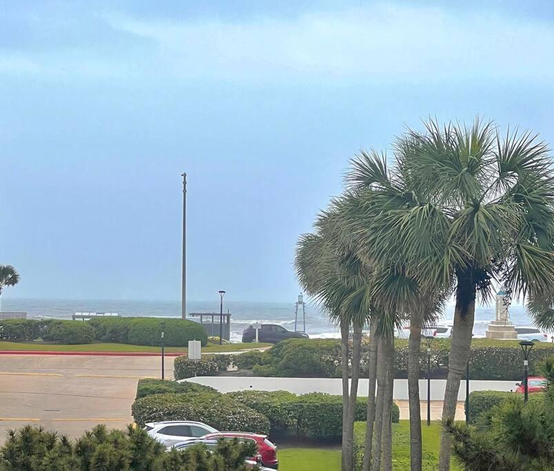 Gypsea Blu Beach Condo Steps To The Beach Galveston Dış mekan fotoğraf