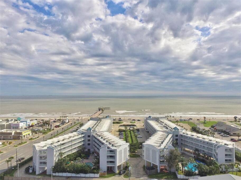 Gypsea Blu Beach Condo Steps To The Beach Galveston Dış mekan fotoğraf