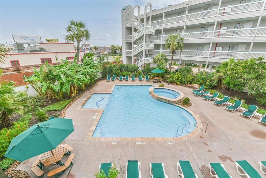 Gypsea Blu Beach Condo Steps To The Beach Galveston Dış mekan fotoğraf